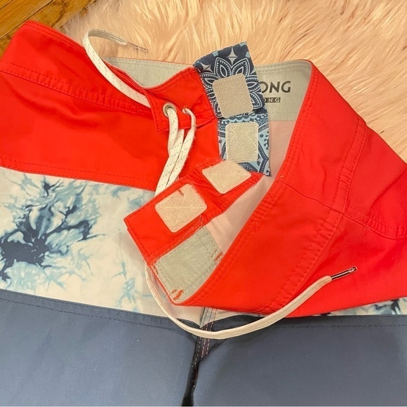 Billabong board shorts - Picture 7 of 12
